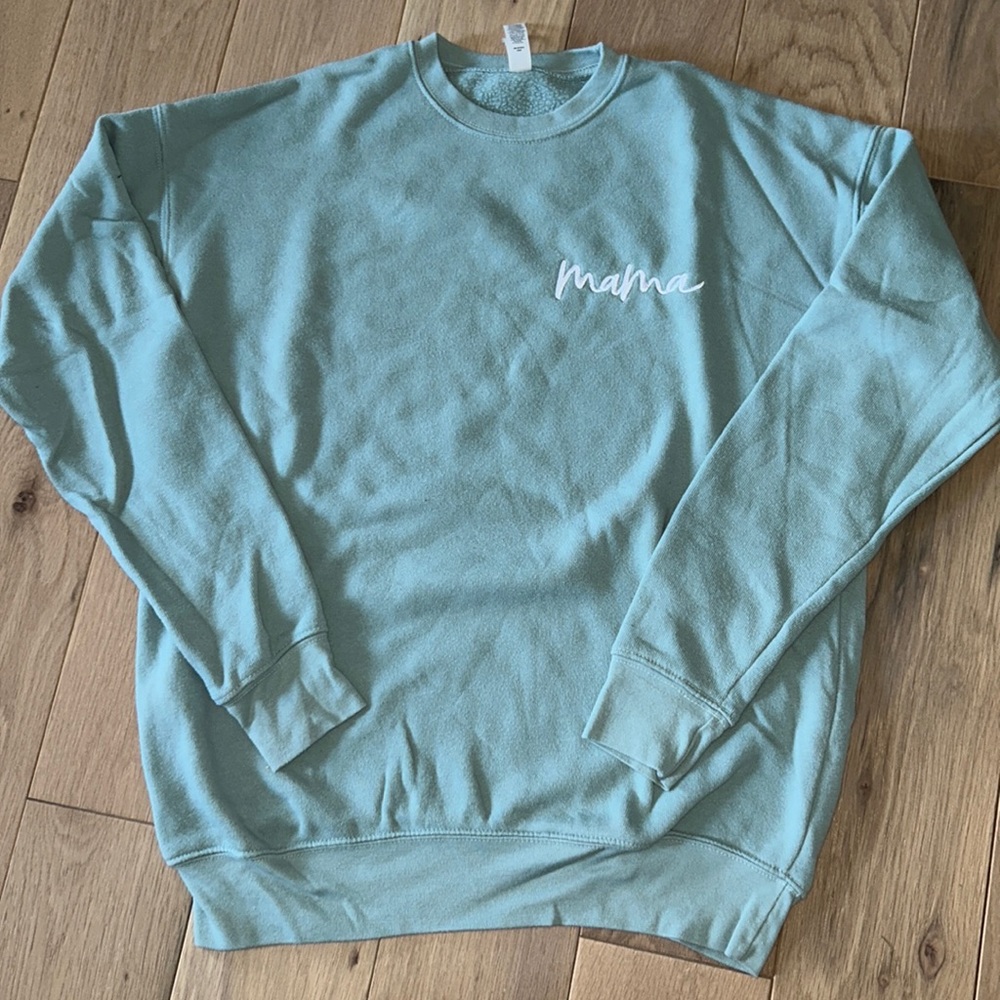 Pink Lily “mama” crew neck Sweatshirt